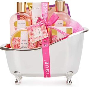 Aesthetic gift set with self care products in bath container
