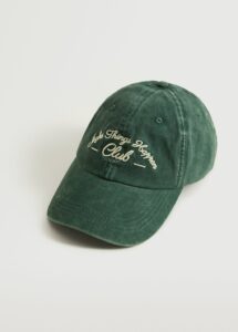 Forest green cotton cap with embroidery on the front