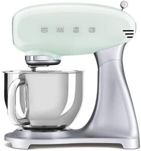 Pastel SMEG hand mixer with stainless steel bowl