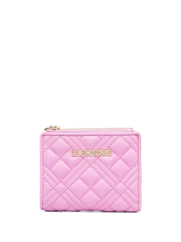 Valentine’s gift idea for her: rose pink designer wallet.