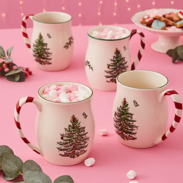 Set of 4 christmas tree mugs