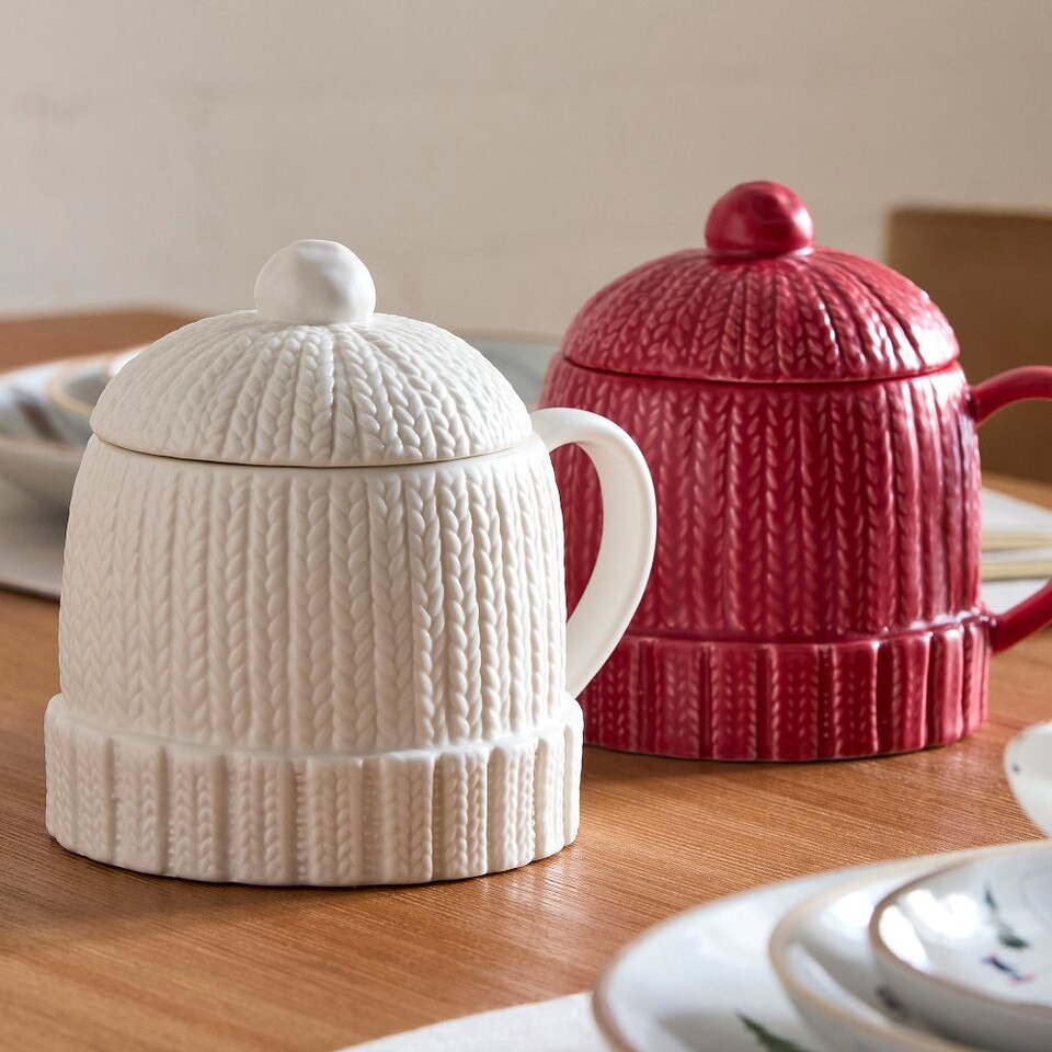 Cable knit hat Christmas mug