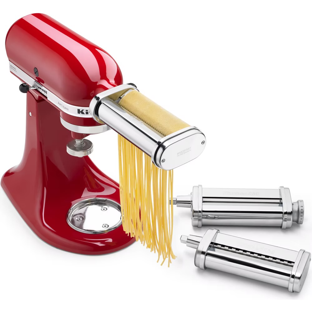 Red pasta maker