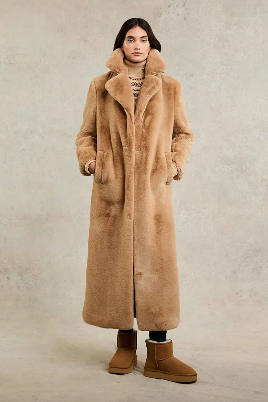 Asygarth Faux Fur Coat
Natural